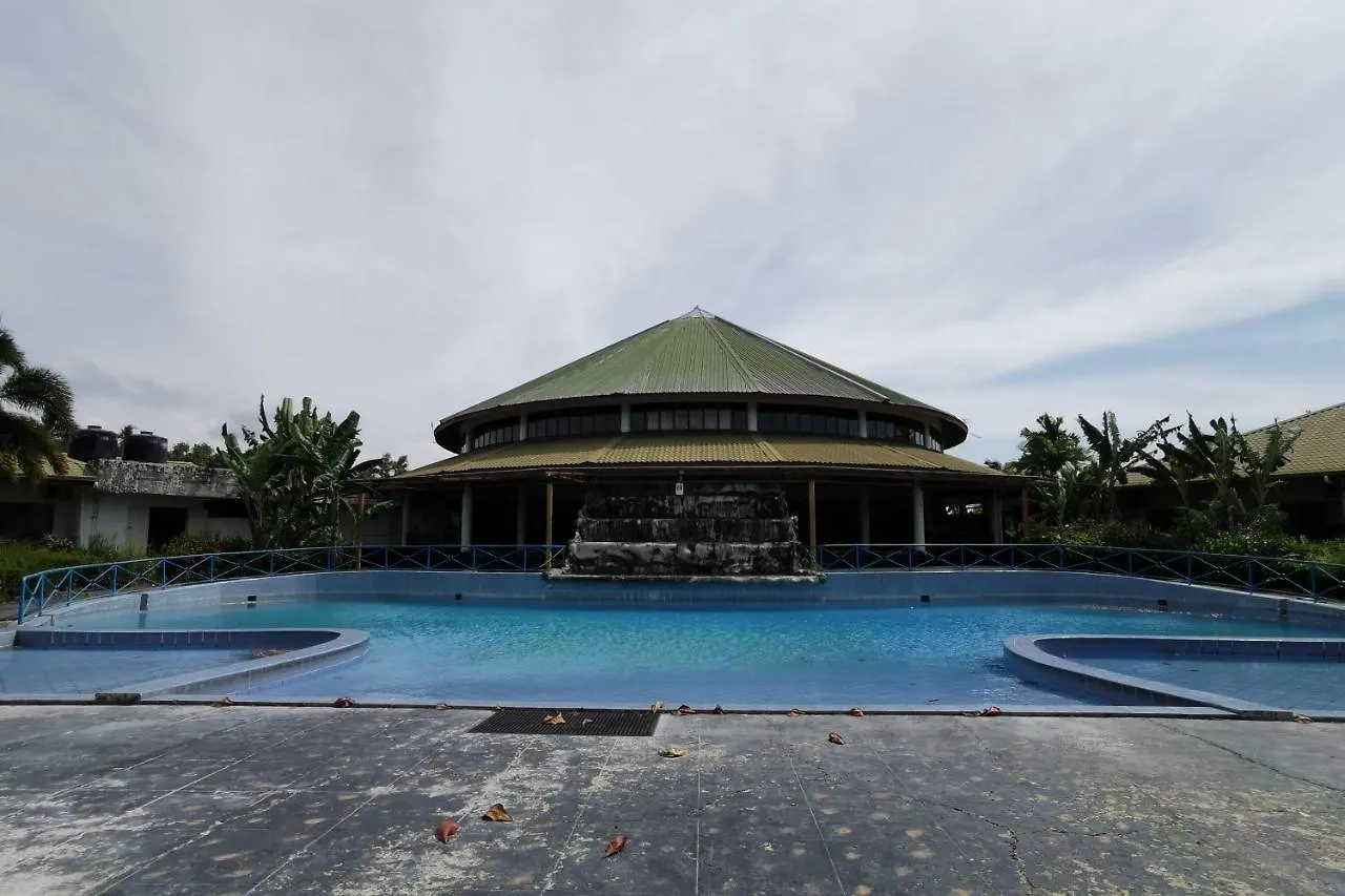 Oyo 89972 Borneo Paradise Beach Hotel Kinarut