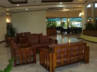 Oyo 89972 Borneo Paradise Beach Hotel Kinarut