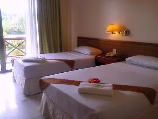 Oyo 89972 Borneo Paradise Beach Hotel Kinarut