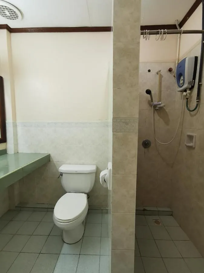 Oyo 89972 Borneo Paradise Beach Hotel Kinarut